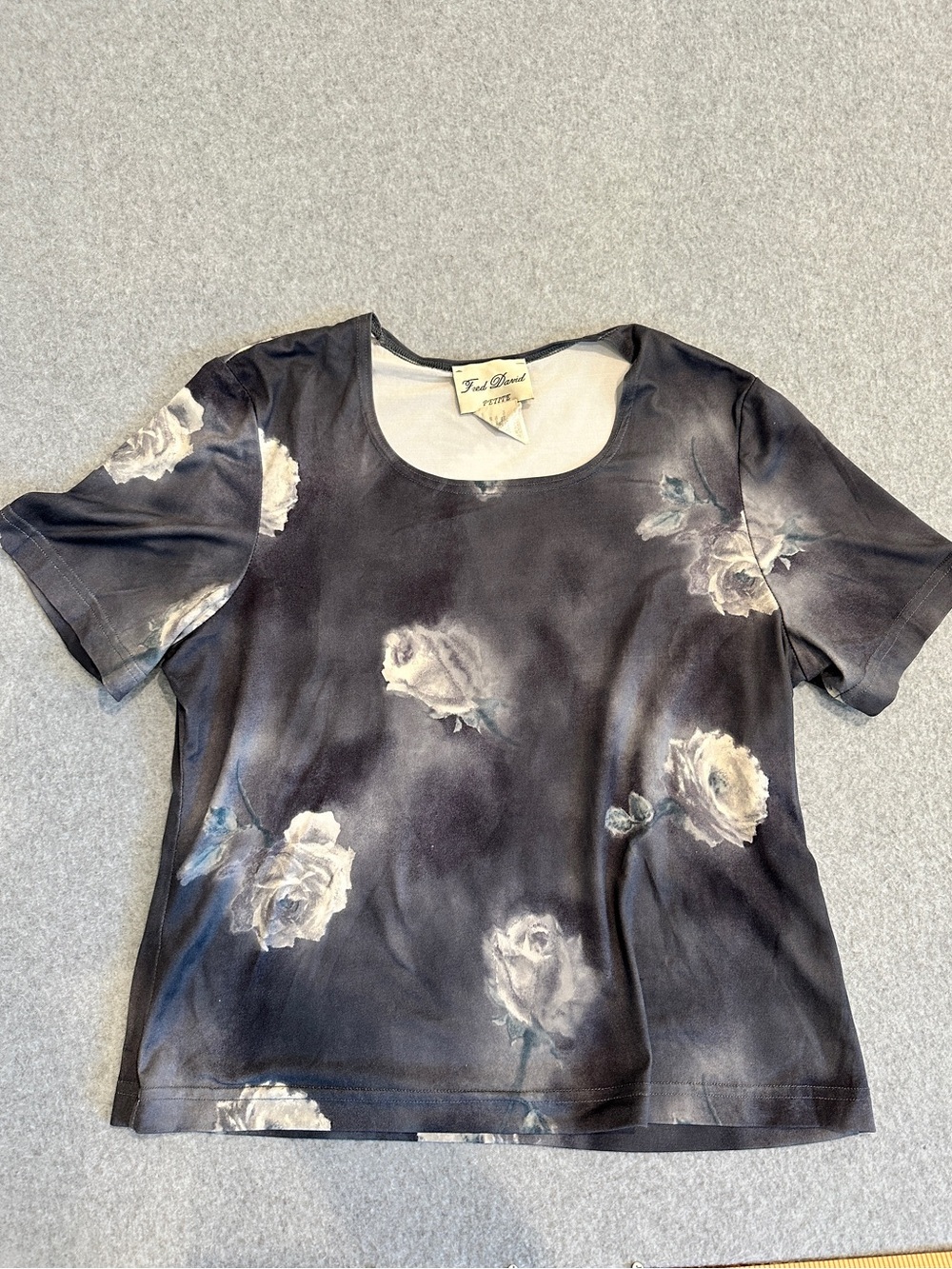 Fred David Black Short-Sleeve Scoop Neck Top with White Rose Print